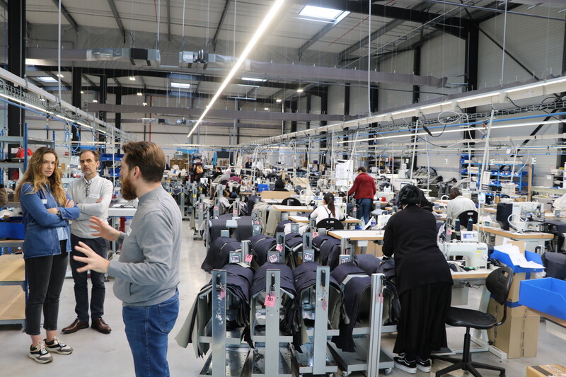 Fashion Cube Denim Center : la recette gagnante de la relocalisation accessible et rentable