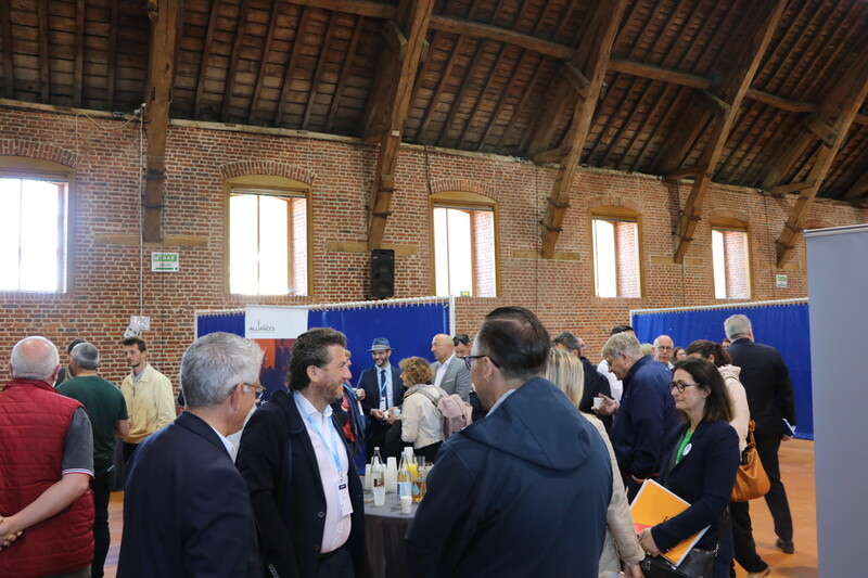 À Hesdin-la-Forêt, le World Forum poursuit le cycle Habiter et engage l’action sur le terrain